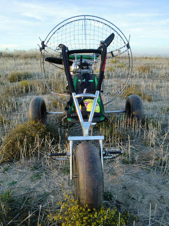 kilo trike - Detalle orquilla y rueda  