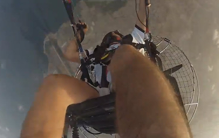 David Tejeiro realiza 202 Infinity tumblings en paramotor